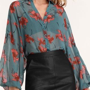 ❤️Daffodil floral balloon sleeve top 🌼Spring FLORALS🌼